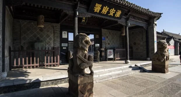 大雁塔与唐代诗人