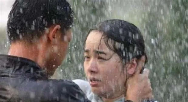 “铁娘子”和“硬汉子”的较量