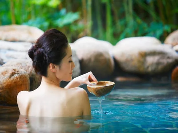 日本在广岛建立“原爆之子”雕像